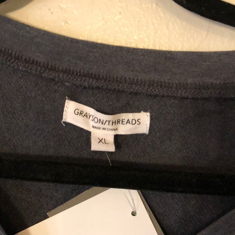Grayson Threads Simple Cropped Graphic Sweatshirt - Picture 7 of 10